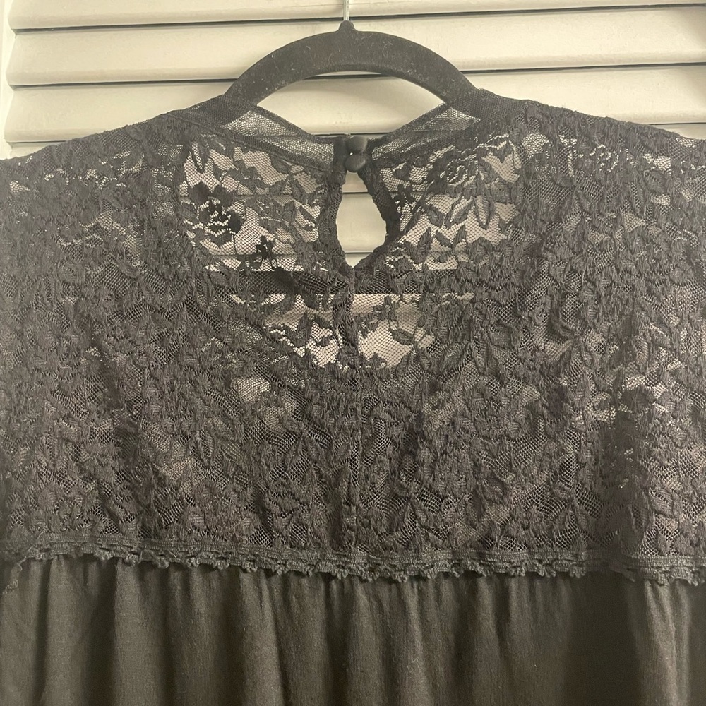 Express Smocked Lace Neckline & 3/4 Sleeves Size Medium, Like New! - Picture 8 of 8